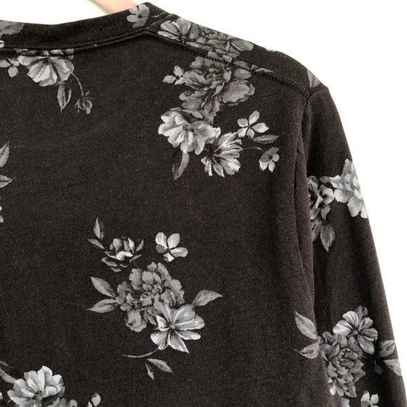 Long Sleeve Cotton Tee with Floral Design - Picture 13 of 16